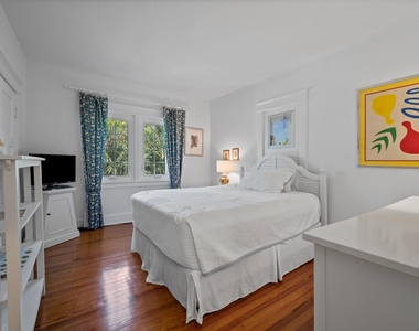 141 Chilean Avenue - Photo Thumbnail 21