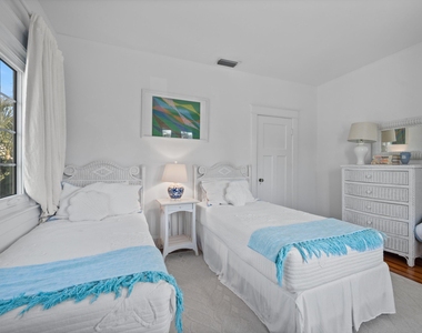 141 Chilean Avenue - Photo Thumbnail 19