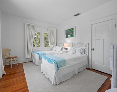 141 Chilean Avenue - Photo Thumbnail 18