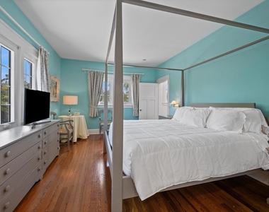141 Chilean Avenue - Photo Thumbnail 16