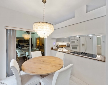 816 Turkey Oak Lane - Photo Thumbnail 11