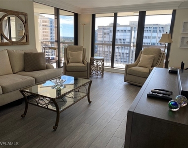 4551 Gulf Shore Boulevard N - Photo Thumbnail 2