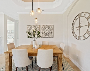 28557 Westmeath Court - Photo Thumbnail 12