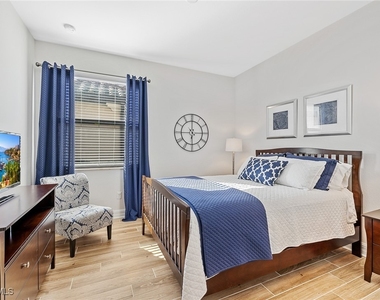 28557 Westmeath Court - Photo Thumbnail 16