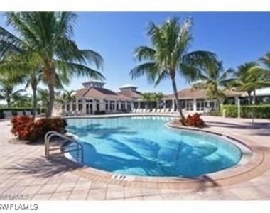 3025 Driftwood Way - Photo Thumbnail 10