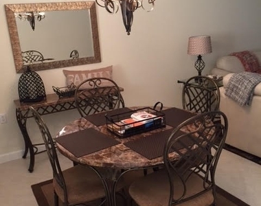 3025 Driftwood Way - Photo Thumbnail 3