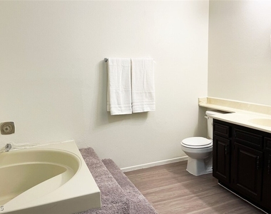 4650 Koval Lane - Photo Thumbnail 12
