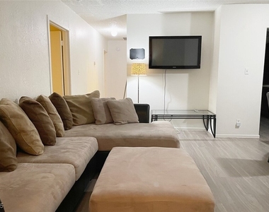 4650 Koval Lane - Photo Thumbnail 5