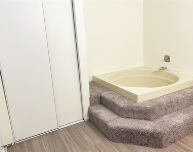 4650 Koval Lane - Photo Thumbnail 11