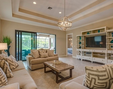 6564 Roma Way - Photo Thumbnail 3
