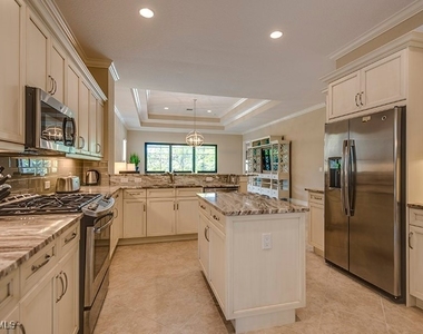 6564 Roma Way - Photo Thumbnail 9