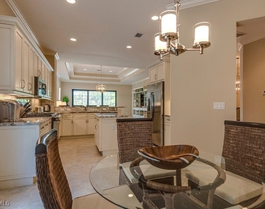 6564 Roma Way - Photo Thumbnail 10