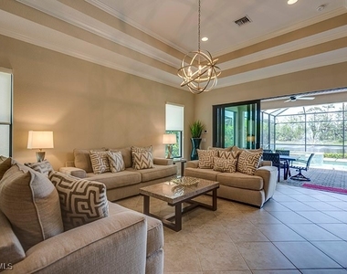 6564 Roma Way - Photo Thumbnail 2