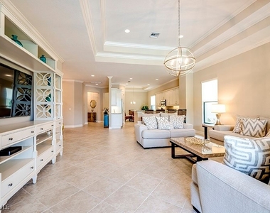 6564 Roma Way - Photo Thumbnail 4