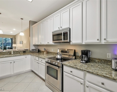 11091 Corsia Trieste Way - Photo Thumbnail 8
