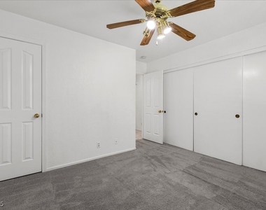 2623 S Durango Drive - Photo Thumbnail 8