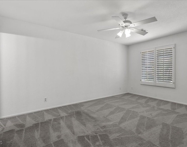 2623 S Durango Drive - Photo Thumbnail 4