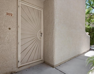 2623 S Durango Drive - Photo Thumbnail 18