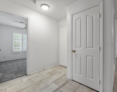 2623 S Durango Drive - Photo Thumbnail 11