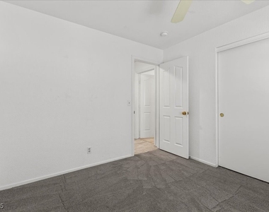 2623 S Durango Drive - Photo Thumbnail 9