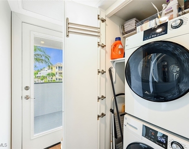 250 7th Avenue S - Photo Thumbnail 18