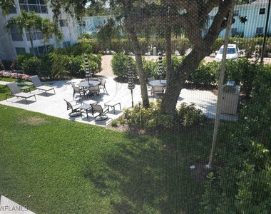 250 7th Avenue S - Photo Thumbnail 22