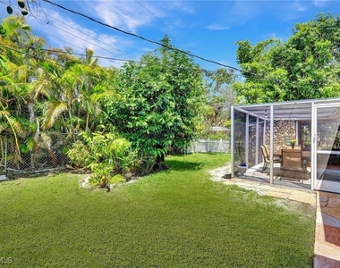 2047 Harbor Lane - Photo Thumbnail 25