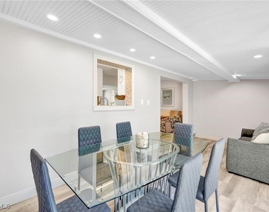 2047 Harbor Lane - Photo Thumbnail 8