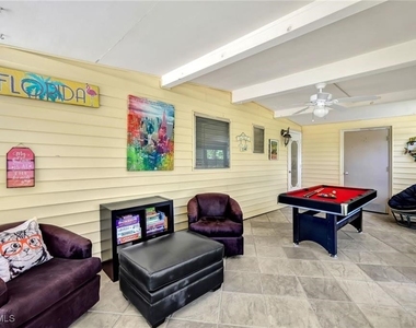 2047 Harbor Lane - Photo Thumbnail 22