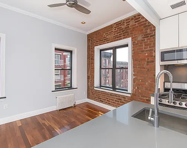 68 Clinton Street - Photo Thumbnail 3