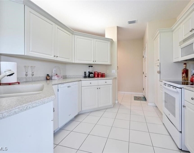 6065 Pinnacle Lane - Photo Thumbnail 6