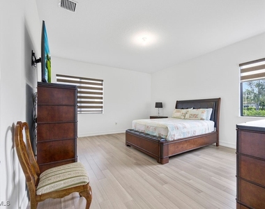 5293 Marano Drive - Photo Thumbnail 15