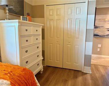 9735 Acqua Court - Photo Thumbnail 32