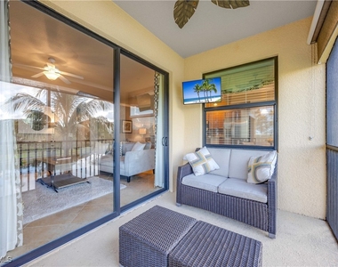 9735 Acqua Court - Photo Thumbnail 15