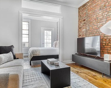 44 Avenue B - Photo Thumbnail 2