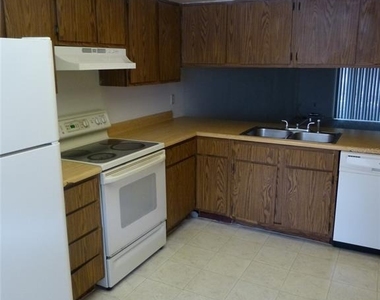 12125 Napiers Circle - Photo Thumbnail 2