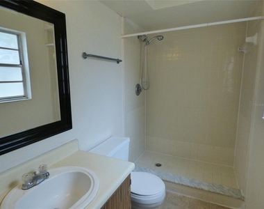 12125 Napiers Circle - Photo Thumbnail 5