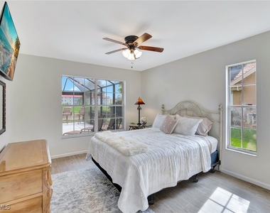 5859 Westbourgh Court - Photo Thumbnail 14