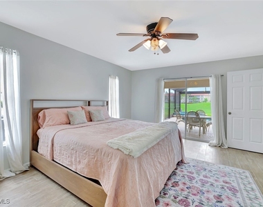 5859 Westbourgh Court - Photo Thumbnail 12