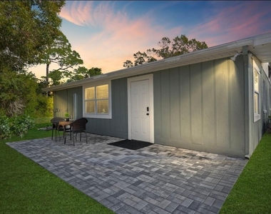 5607 Tangelo Drive - Photo Thumbnail 1