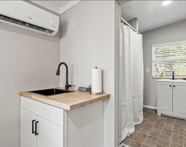 5607 Tangelo Drive - Photo Thumbnail 9