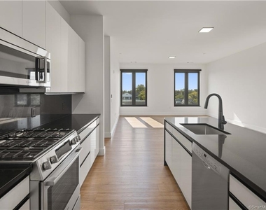 78 Unquowa Place Place - Photo Thumbnail 3