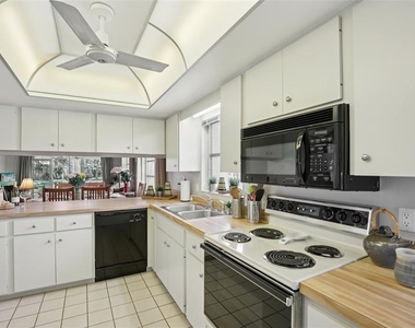 7172 Grey Squirrel Boulevard - Photo Thumbnail 6