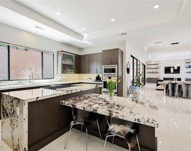 19 Garden Rain Drive - Photo Thumbnail 9