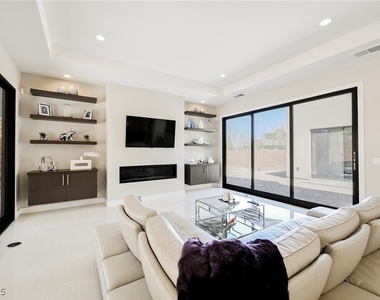 19 Garden Rain Drive - Photo Thumbnail 2
