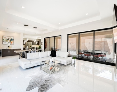 19 Garden Rain Drive - Photo Thumbnail 3
