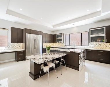 19 Garden Rain Drive - Photo Thumbnail 8