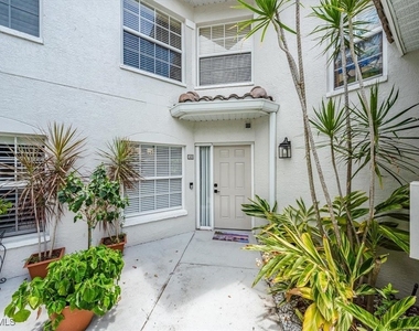 6914 Satinleaf Road N - Photo Thumbnail 23