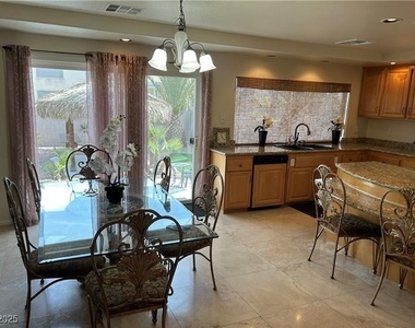 11118 Scotscraig Court - Photo Thumbnail 4