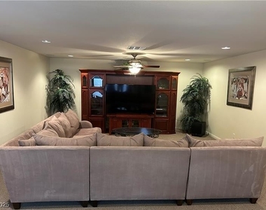 11118 Scotscraig Court - Photo Thumbnail 10